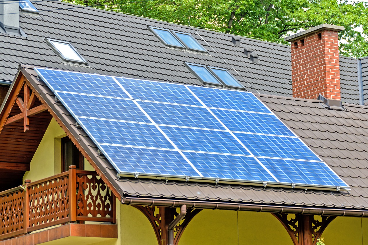 Solarstrom Energie erneuerbar Photovoltaik